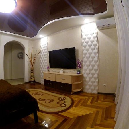 Art Gallery Apartment Melitopol Exterior photo